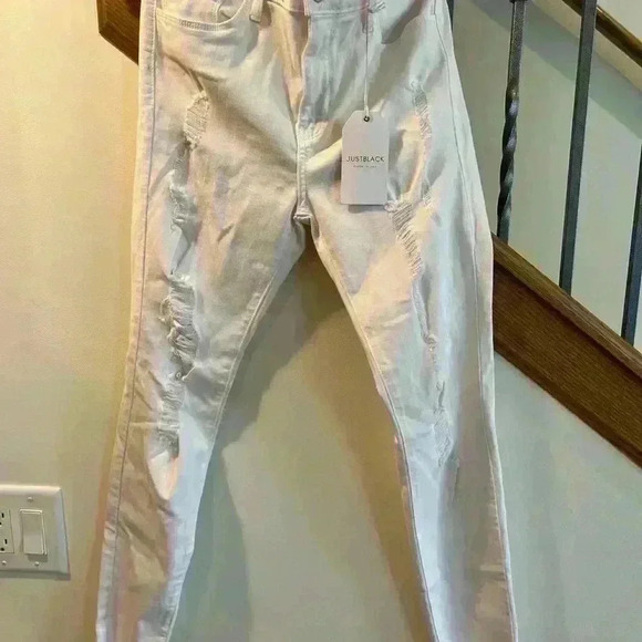 Just Black Denim White Distressed Skinny Jeans Size 29 nwt - Picture 1 of 4